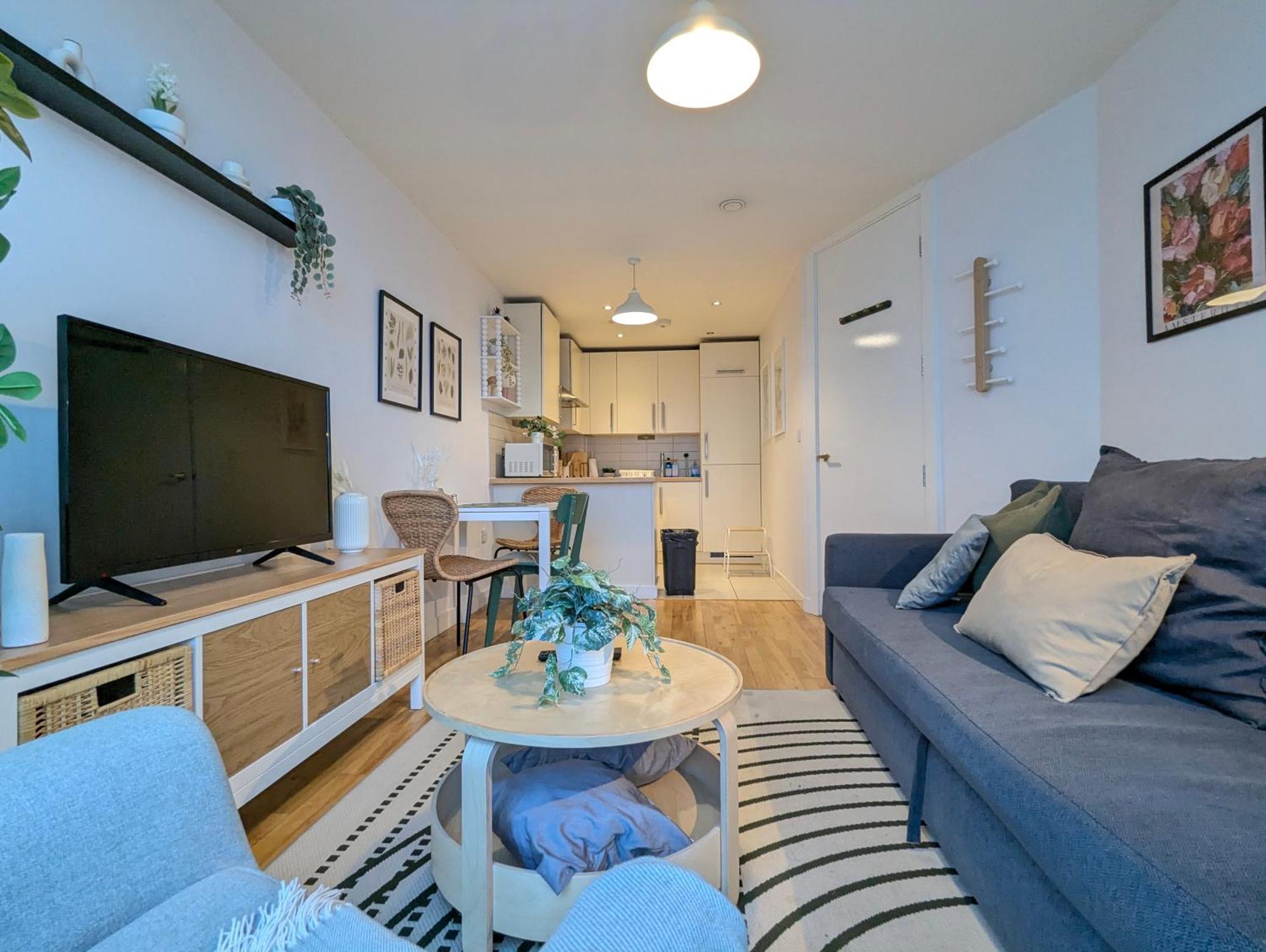 City Centre Morden 1-Bedroom Apt Near Dock Ливърпул Екстериор снимка
