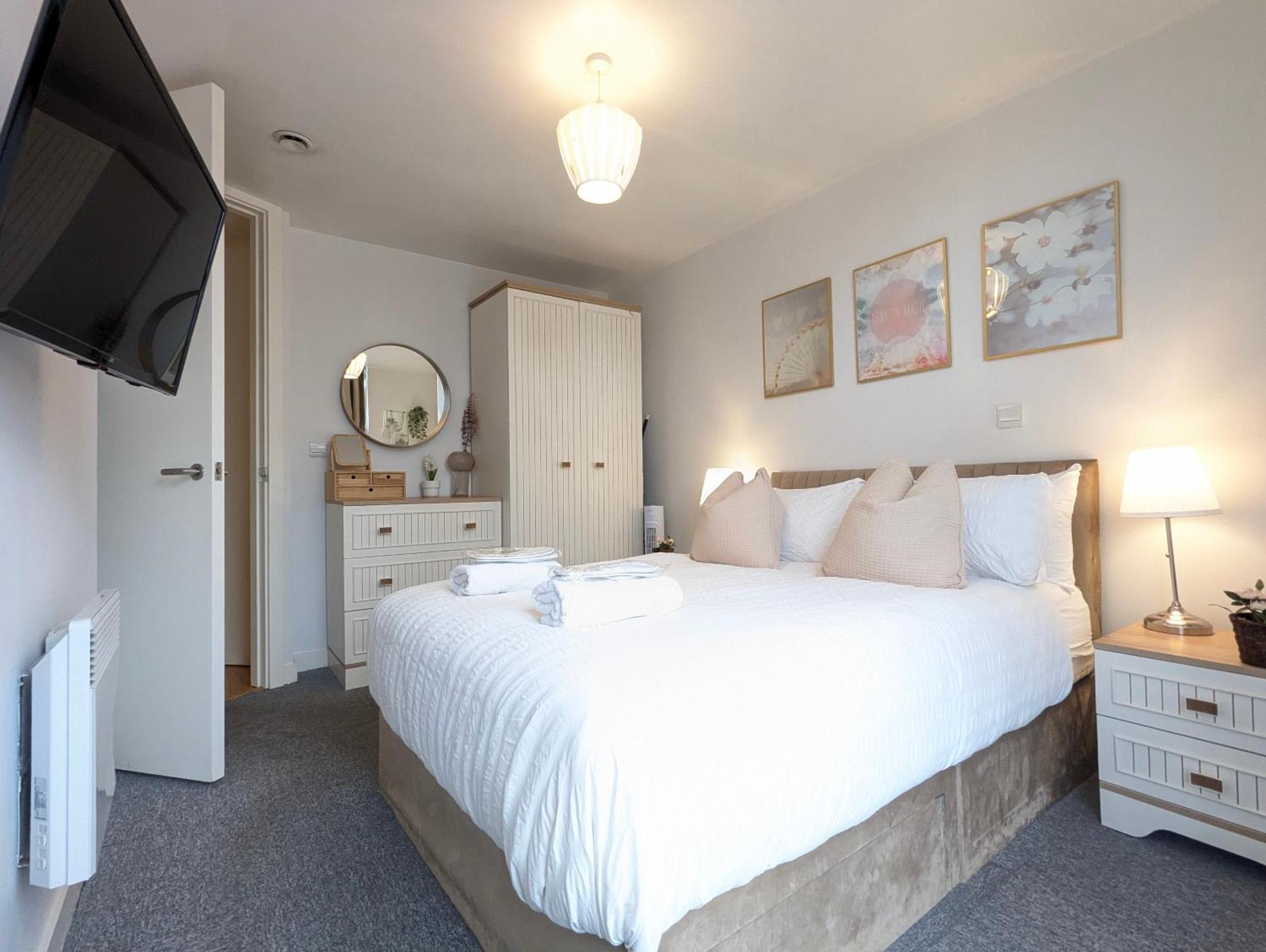 City Centre Morden 1-Bedroom Apt Near Dock Ливърпул Екстериор снимка